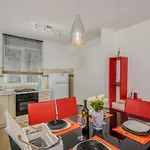 Amazing In Apartament Vrbnik (Primorje-Gorski Kotar)